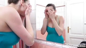 Pregnant Victoria Masturbating in the Shower!