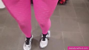 Cheating at the gym - Public Blowjob