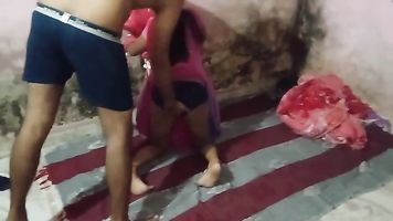 कुंवारी लड़की को दो लड़कों ने मिलकर चोदा जब घर में कोई नहीं था