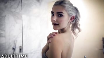 ADULT TIME Come Shower With Eva Elfie