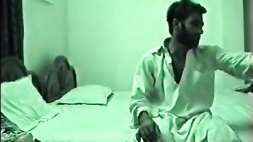 newly married hot pakistani couple fucking in hotel