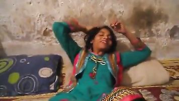 18.Desi Pakistani Quality Leaked Homemade Scandals with Clear Audio - 2 Clips Merged- 14 Min