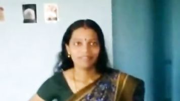 Indian Hot Horny desi aunty takes her saree off and then sucks cock her devor part 1 - Wowmoyback