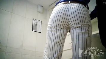 beauty wc peeping