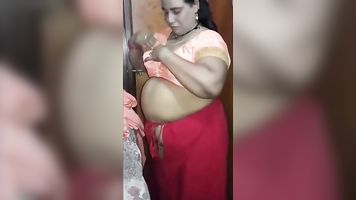 Desi mature mom sex with her son friend at hotel