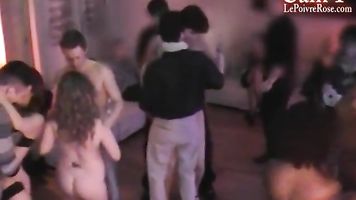 Spy cam at french private party! Camera espion en soiree privee.